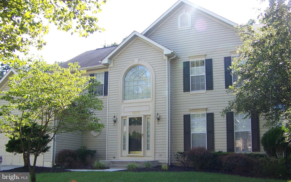 6508 Wood Pointe Dr, Glenn Dale, MD 20769 - photo 1