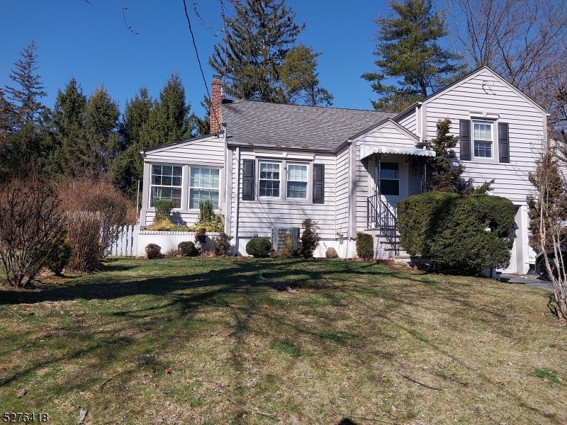 13 Shrump Place, West Orange, NJ 07052 - photo 1