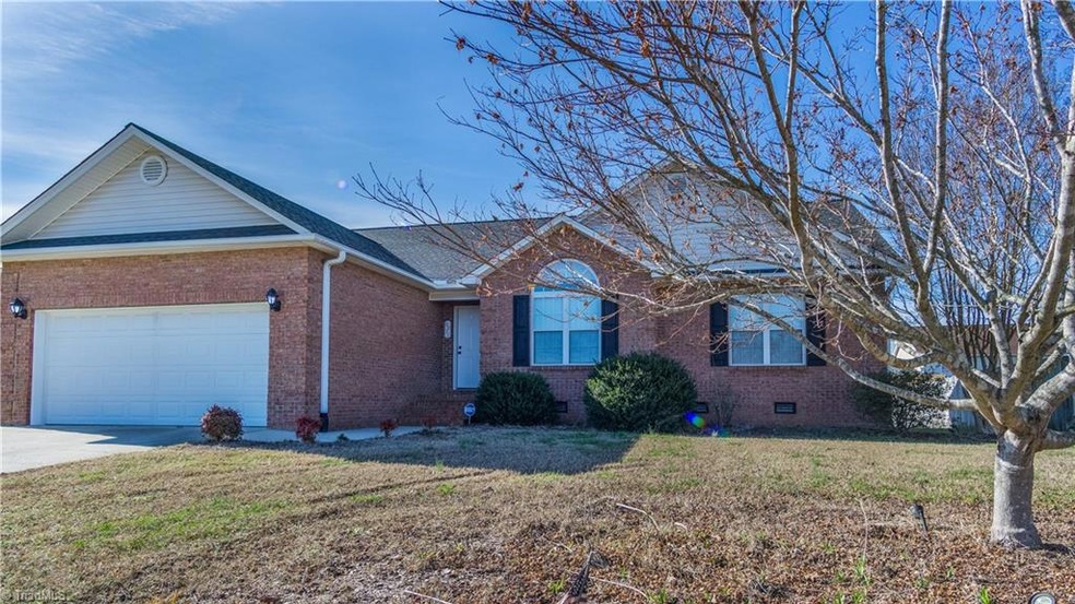 6031 Weant Rd, Archdale, NC 27263 - photo 1