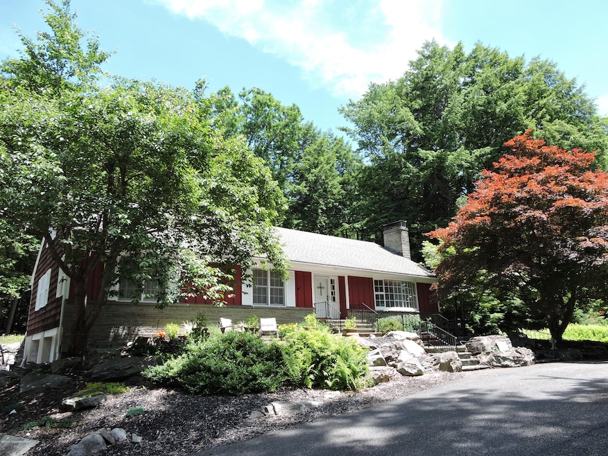 4762 Route 447, Canadensis, PA 18325 - photo 1