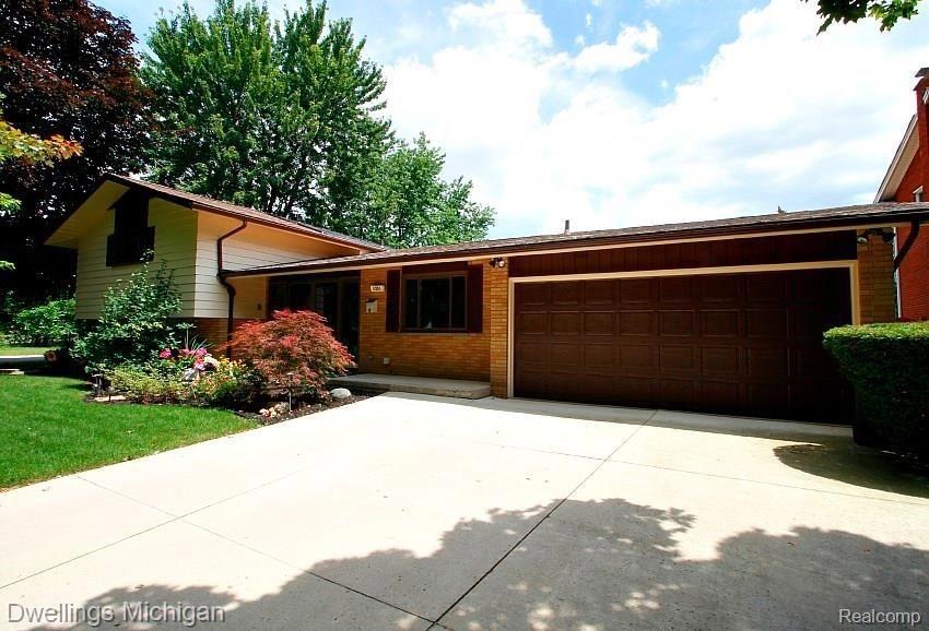 6305 Osage Ave, Allen Park, MI 48101 - photo 1