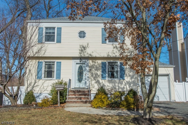 9 Briar Cliff Rd, Livingston, NJ 07039 - photo 1