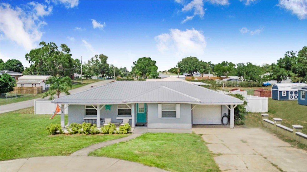 498 W 7th St, Frostproof, FL 33843 - photo 1