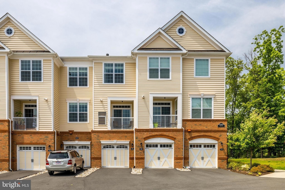 23255 Milltown Knoll Square unit 115, Ashburn, VA 20148 - photo 1