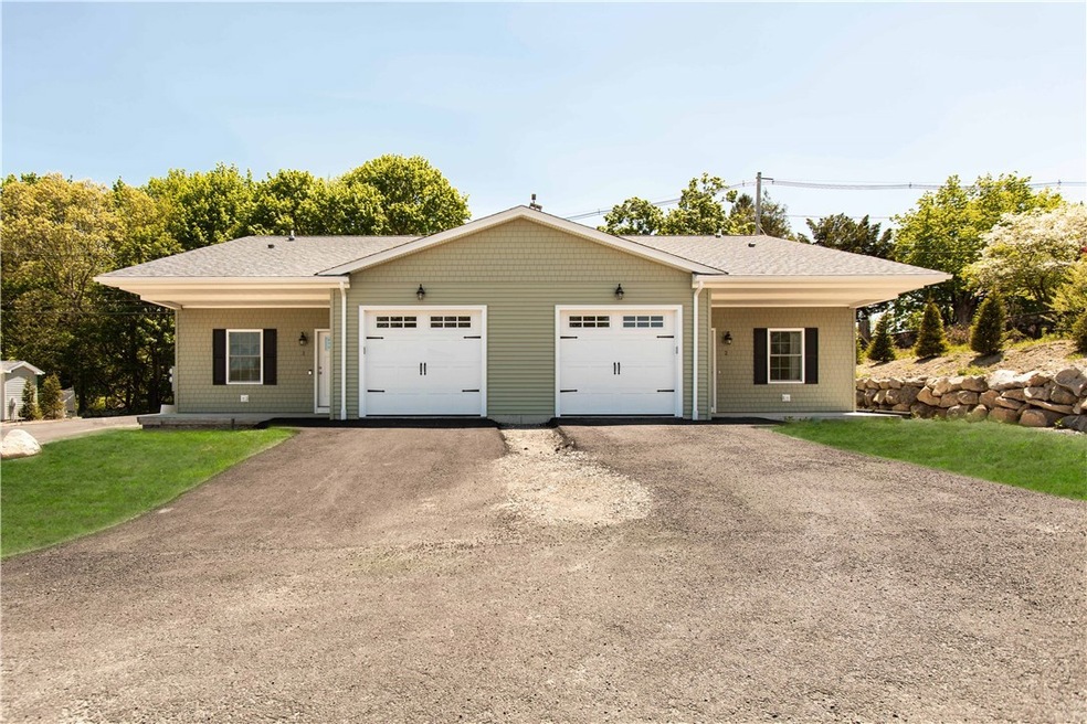 550 Wakefield St unit 5, West Warwick, RI 02893 - photo 1