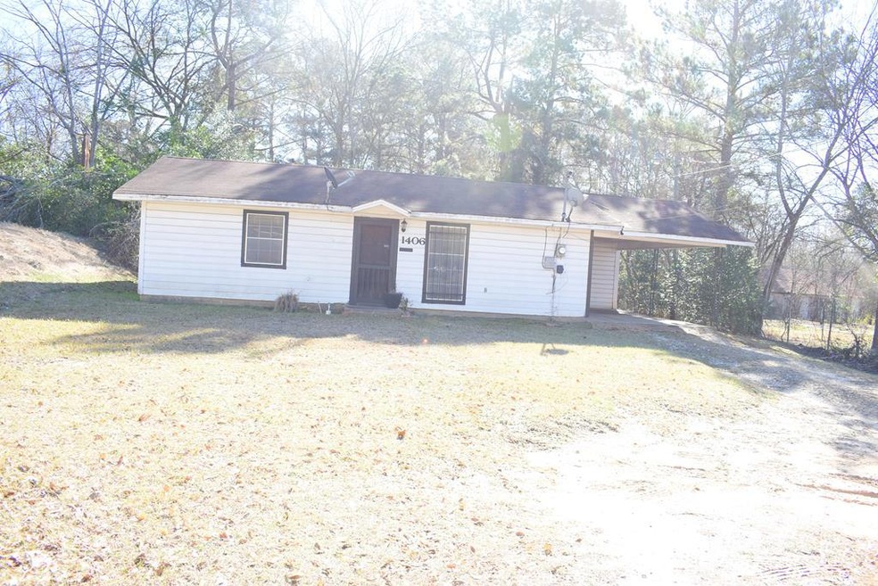 1406 Martin Luther King Junior Blvd, Nacogdoches, TX 75961 - photo 1