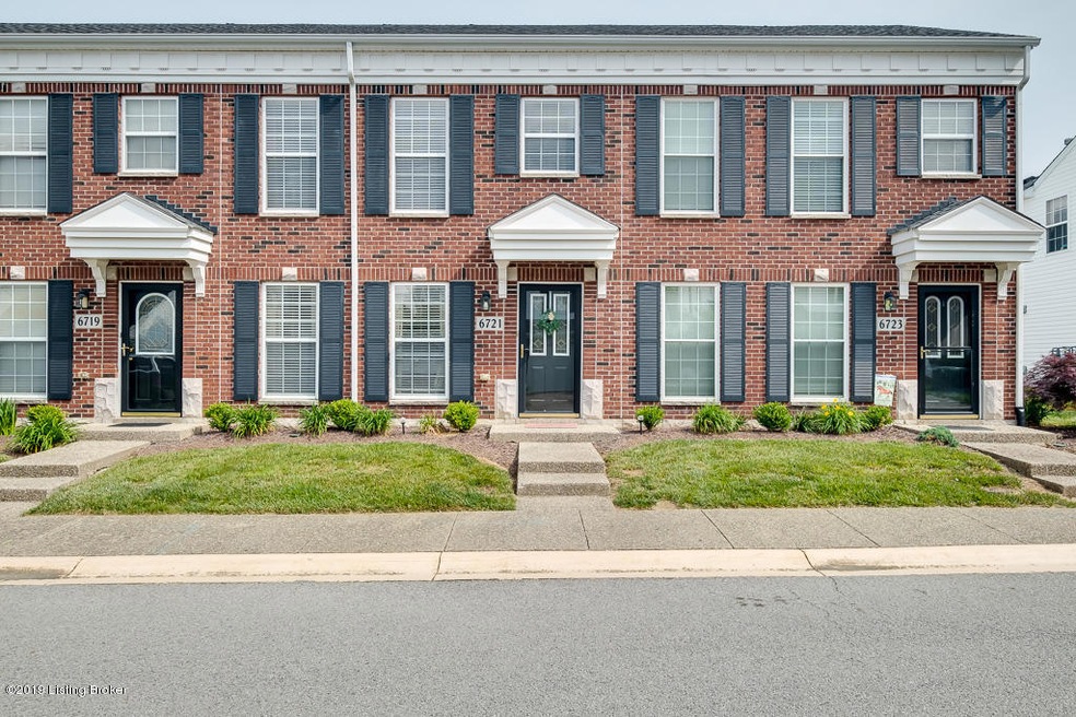 6721 Arbor Creek Dr unit 23, Louisville, KY 40228 - photo 1