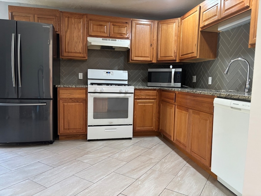 16 Wilson St unit B, Natick, MA 01760 - photo 1