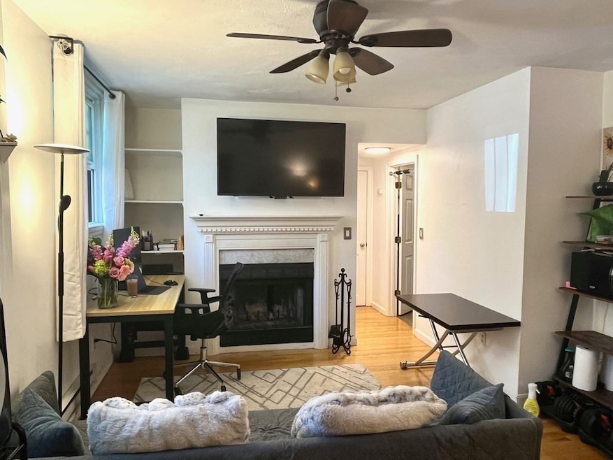 84 W Concord St unit 1, Boston, MA 02118 - photo 1