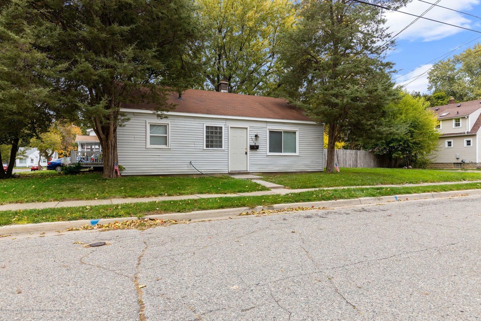 1218 Lenore Ave, Lansing, MI 48910 - photo 1