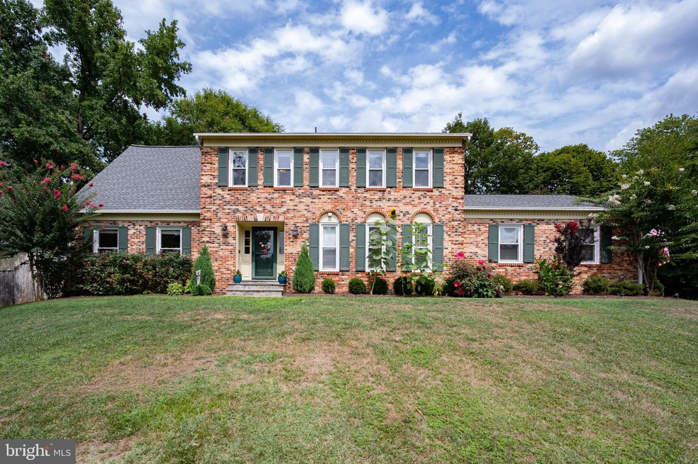 2000 Mason Hill Dr, Alexandria, VA 22307 - photo 1