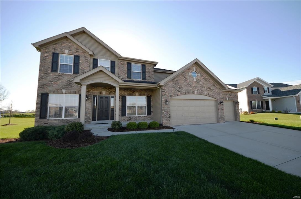 1024 Crooked Stick Dr, Caseyville, IL 62232 - photo 1