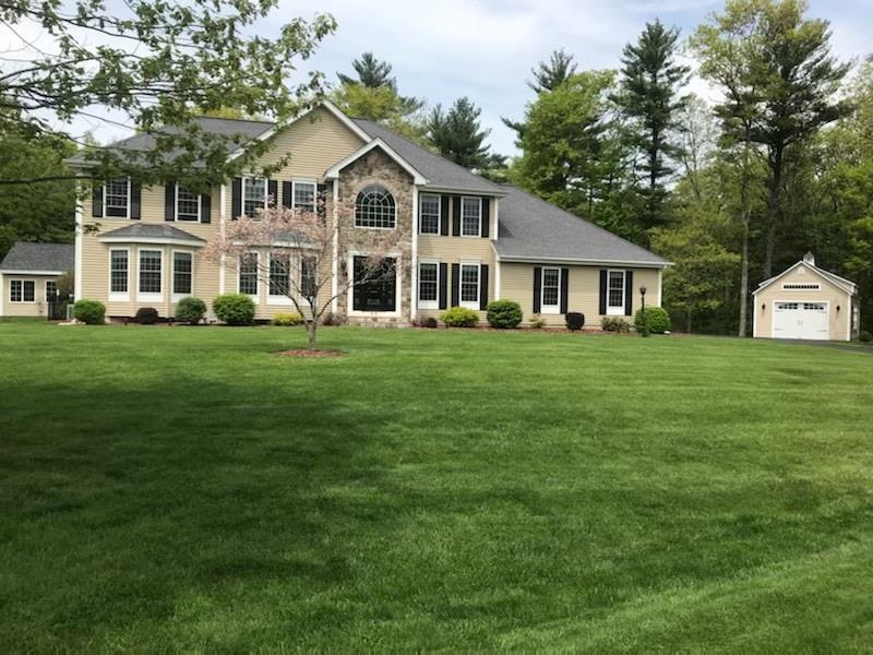 44 Mulberry Ln, Pelham, NH 03076 - photo 1