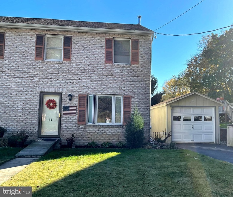 16 Cherry St, Bechtelsville, PA 19505 - photo 1