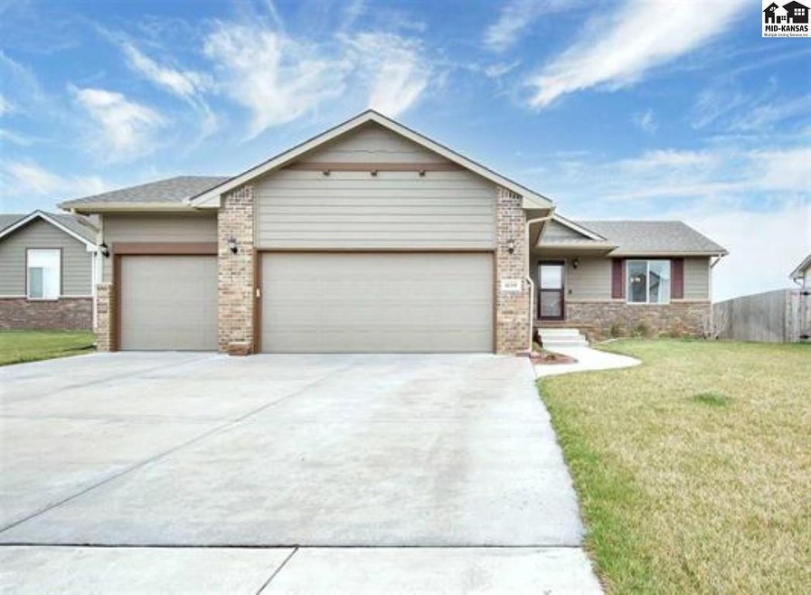 11335 W Wilkinson Ct, Maize, KS 67101 - photo 1