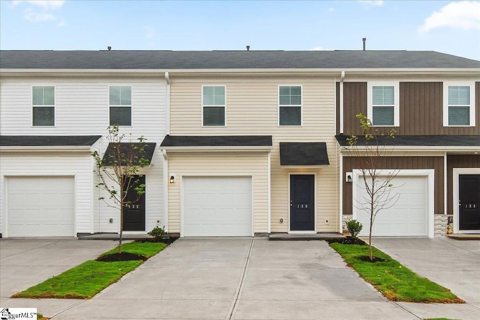 130 Randwick Ln, Greer, SC 29651 - photo 1