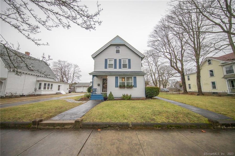 4 Moss St, Pawcatuck, CT 06379 - photo 1