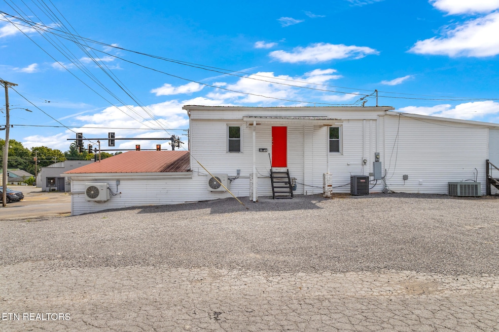 900 and a half Mulberry-12