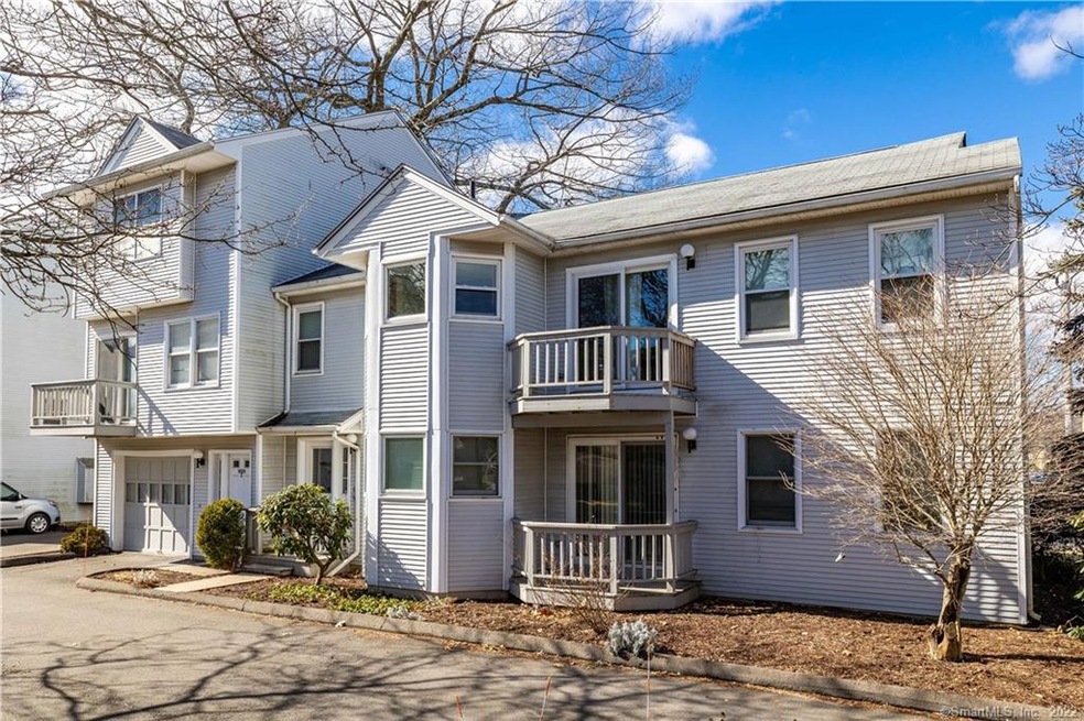 1020 Whalley Ave unit A, New Haven, CT 06515 - photo 1