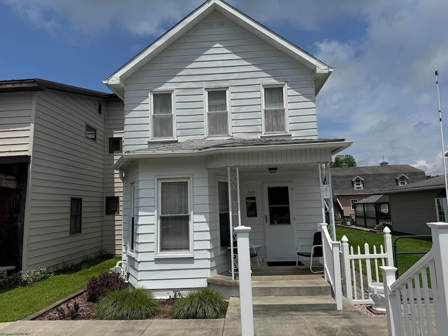 Under Contract $214,900 • Co-Listing Agent