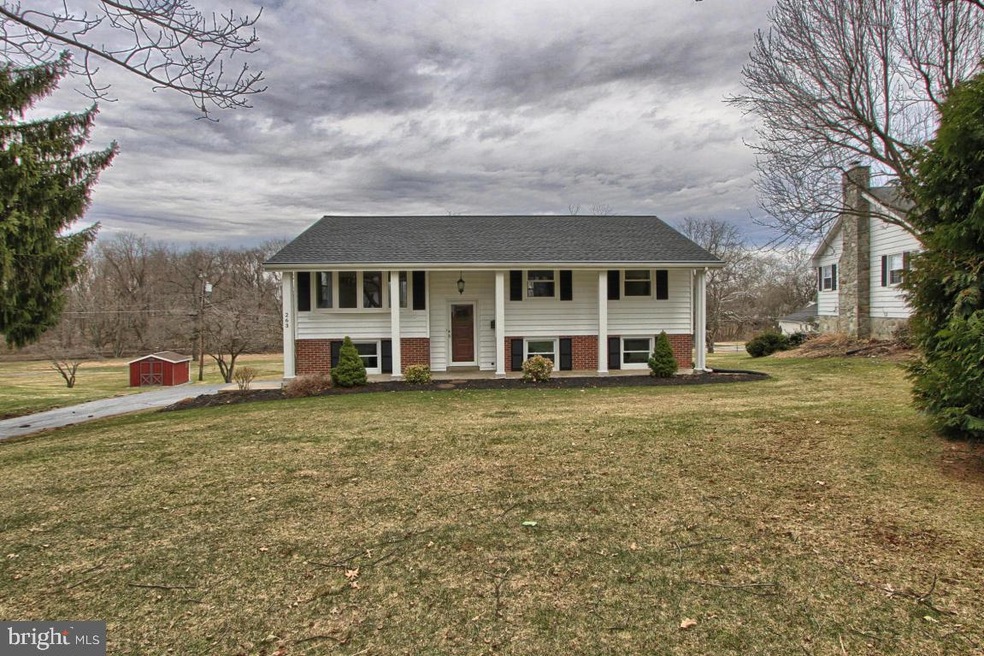 263 Park Ave, Mount Joy, PA 17552 - photo 1