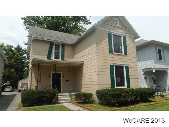 832 Maple Ave, Findlay, OH 45840 - photo 1