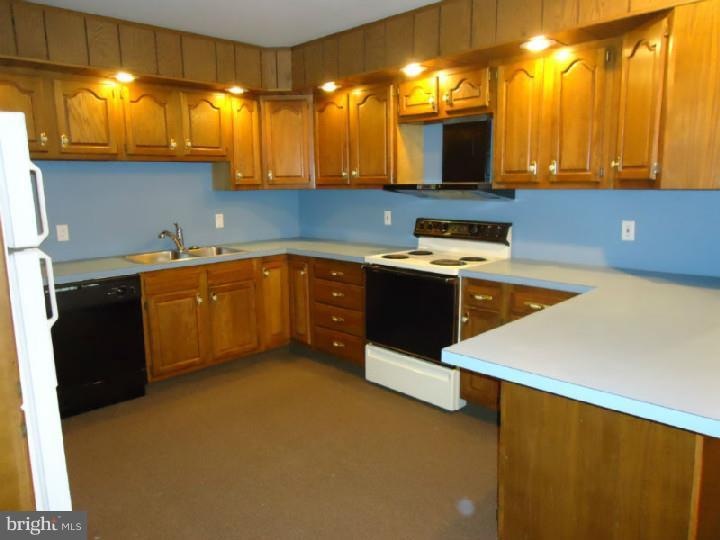 17 S 4th St unit 4, Hamburg, PA 19526 - photo 1