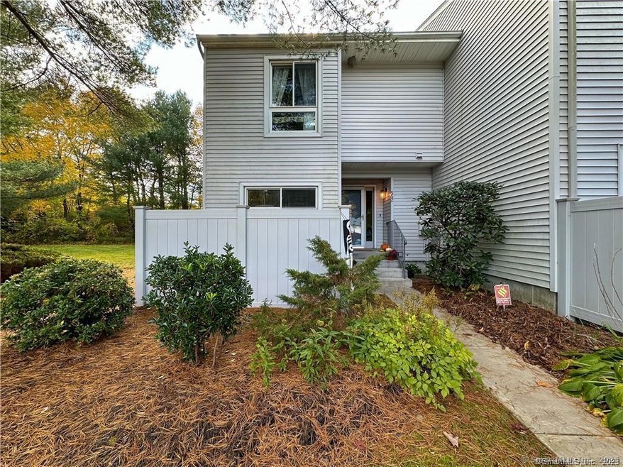 552 Oak Ave, Cheshire, CT 06410 - photo 1