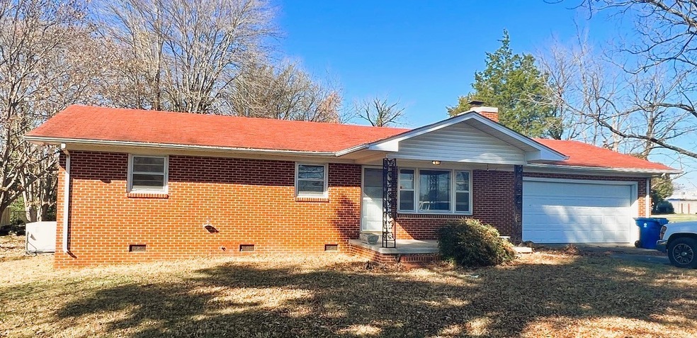 910 Rye St, Manchester, TN 37355 - photo 1