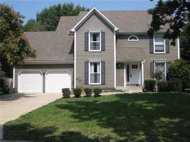 9302 Tomashaw Ln, Lenexa, KS 66219 - photo 1