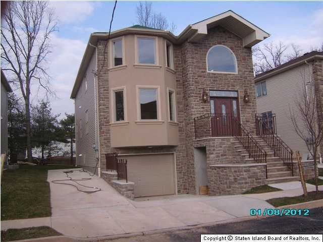 15 Stalie Ct, Staten Island, NY 10309 - photo 1