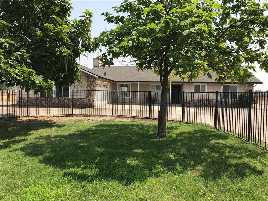 25902 Pearl Rd, Galt, CA 95632 - photo 1