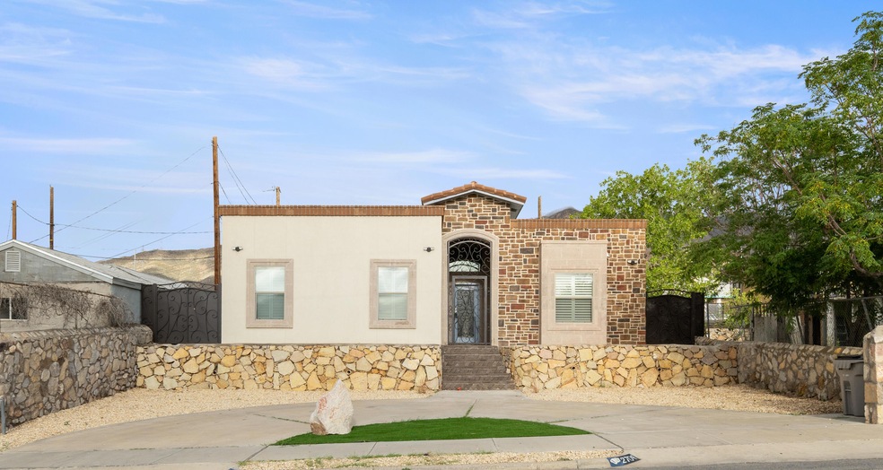 2709 N Copia St, El Paso, TX 79930 - photo 1