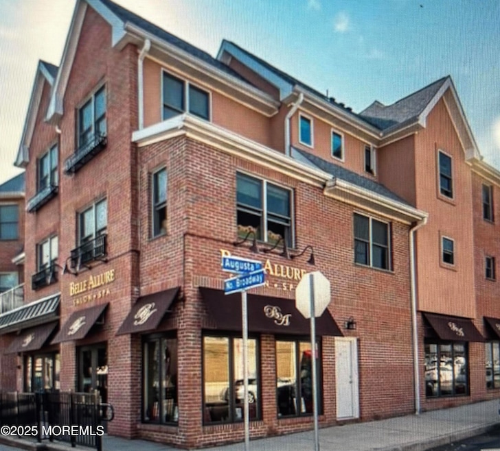 112 N Broadway unit G, South Amboy, NJ 08879 - photo 1