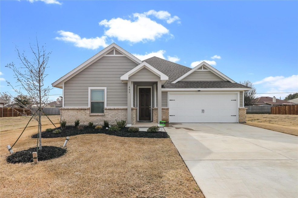 405 Rose Ave, Cleburne, TX 76033 - photo 1