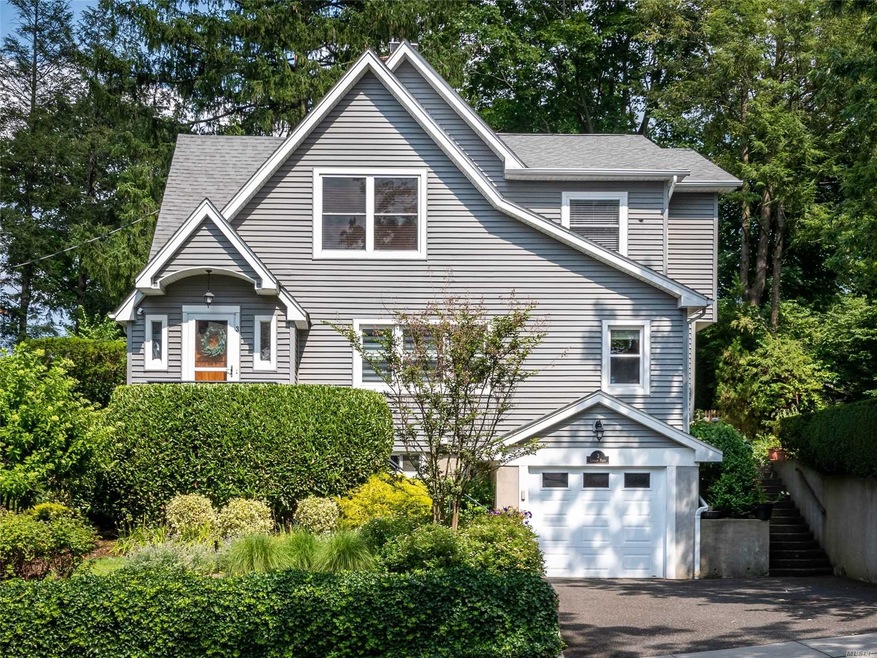 3 Lincoln Place, Port Washington, NY 11050 - photo 1