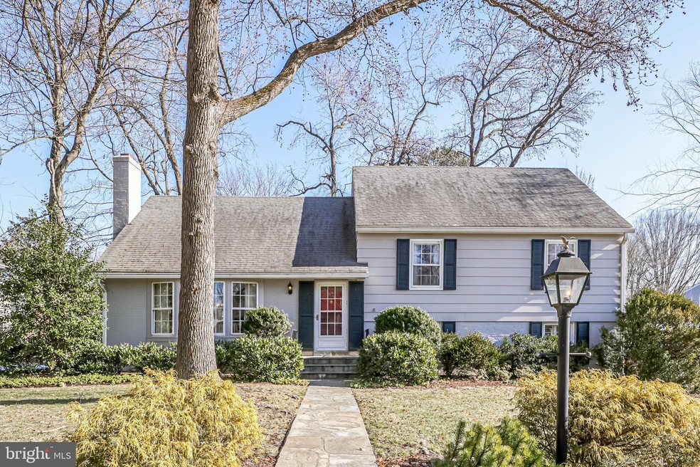 1103 Alden Rd, Alexandria, VA 22308 - photo 1