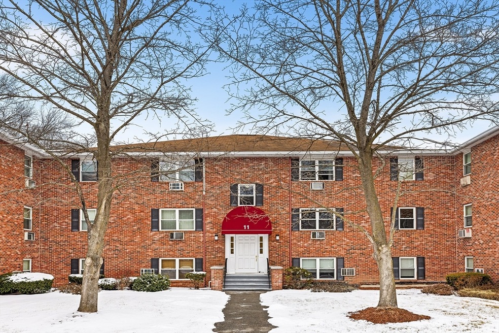 11 Cross St unit 5, North Chelmsford, MA 01863 - photo 1
