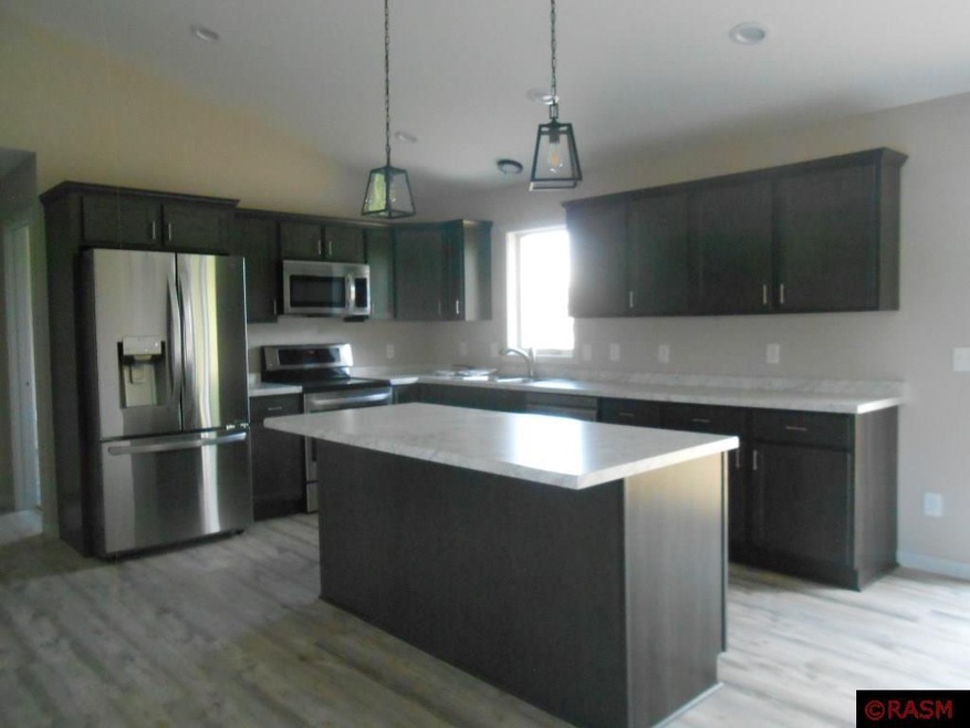 33 Village Ln, New Ulm, MN 56073 - photo 1