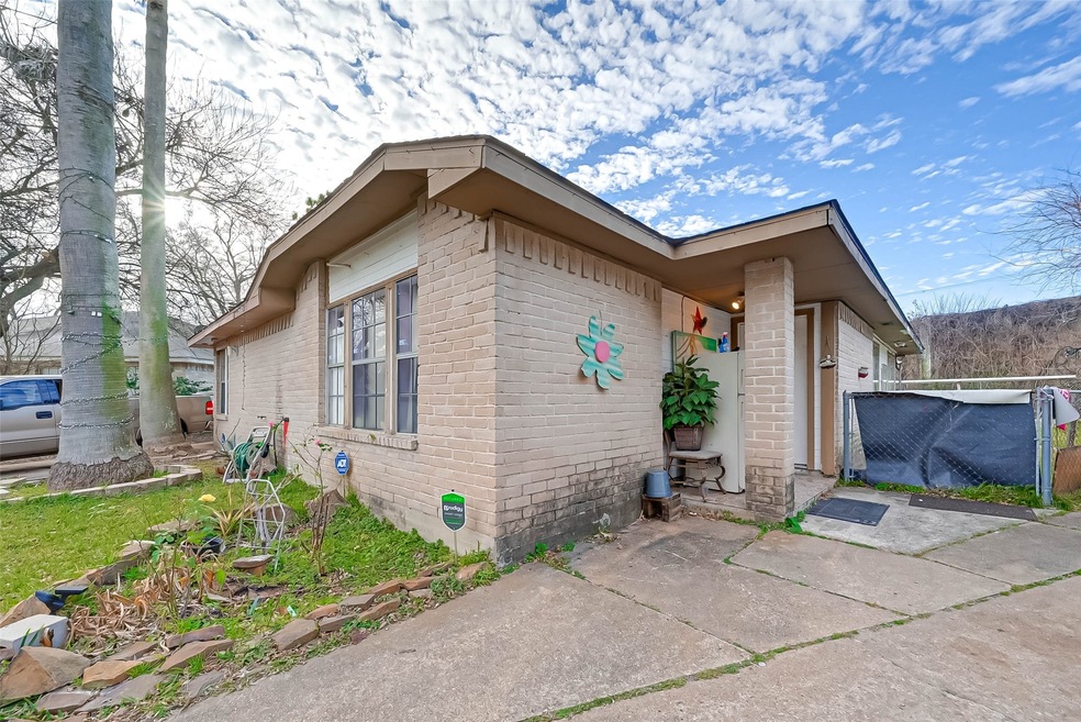 11025 Tridens Ct, Houston, TX 77086 - photo 1