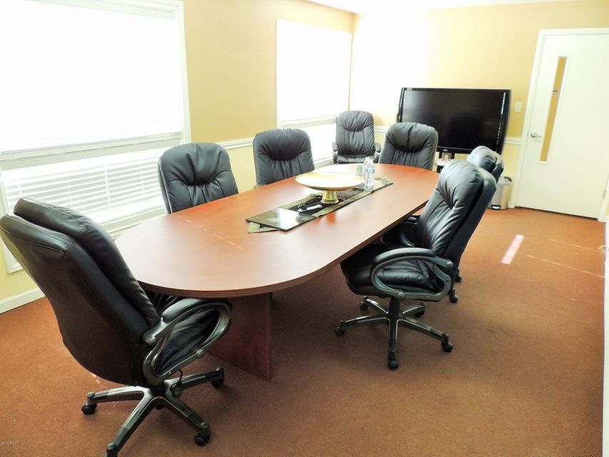 Natural Light - Boardroom