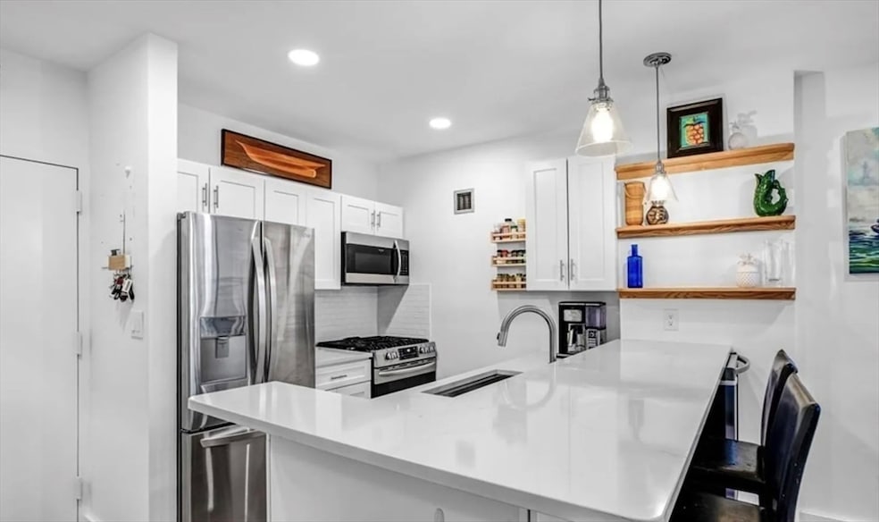 Parris Landing unit 3103, Boston, MA 02129 - photo 1