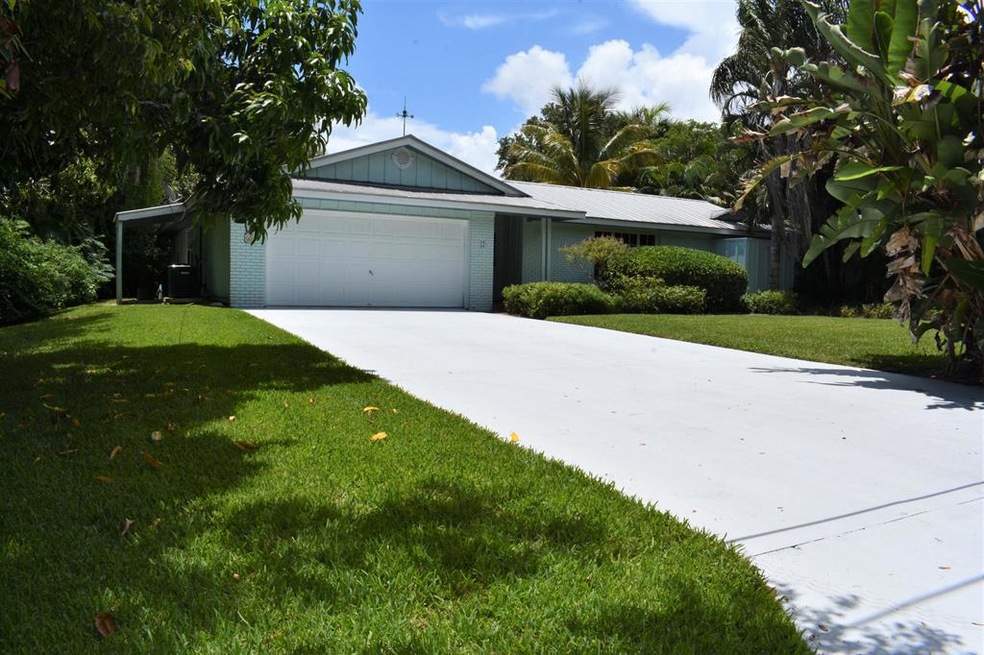 Spacious 3/2 with pool