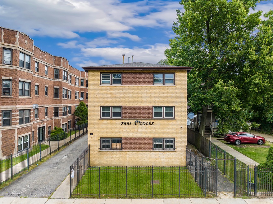 7661 S Coles Ave unit 2A, Chicago, IL 60649 - photo 1