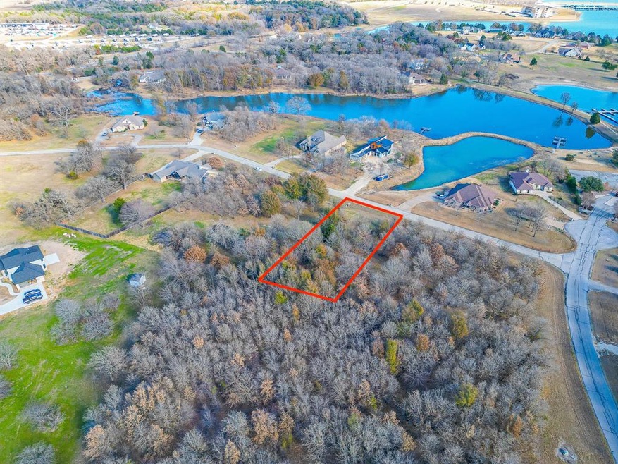 L 588 Clear Water Ct, Corsicana, TX 75109 - photo 1