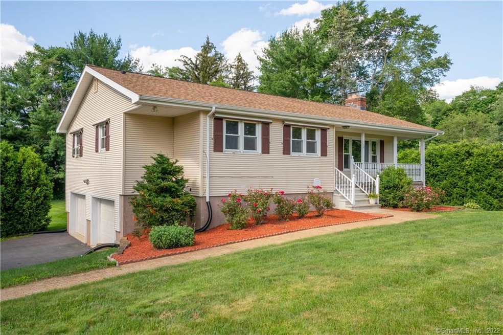 15 Bette Cir, Vernon Rockville, CT 06066 - photo 1