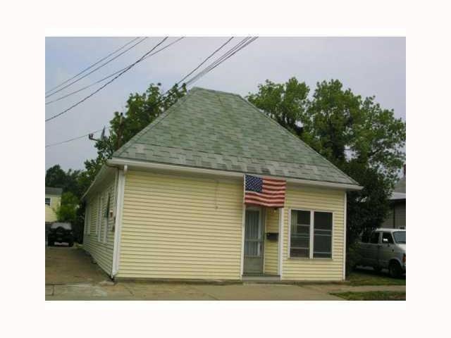 118 E Felton St, North Tonawanda, NY 14120 - photo 1