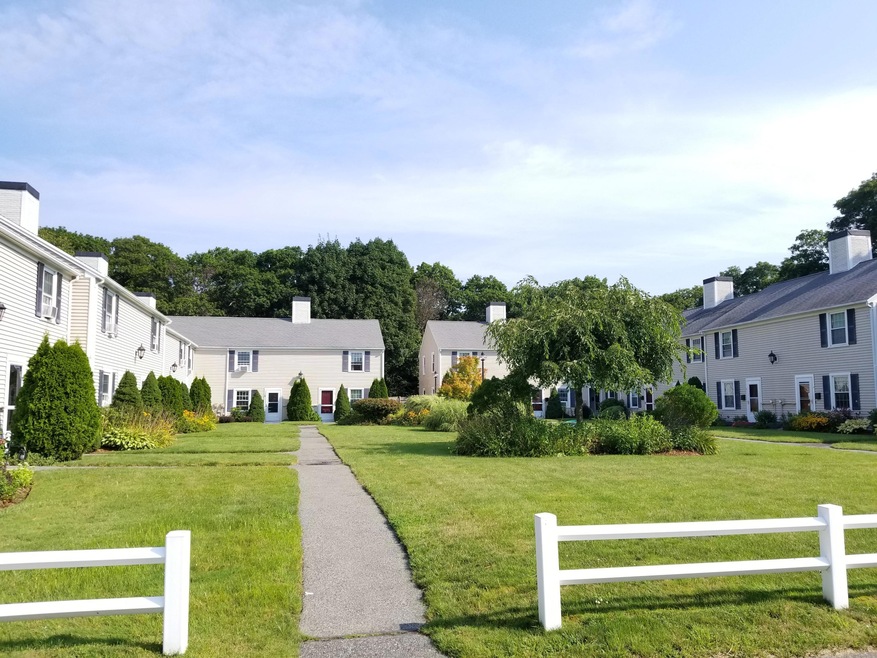 272 Craigville Beach Rd unit 19, Hyannis, MA 02601 - photo 1