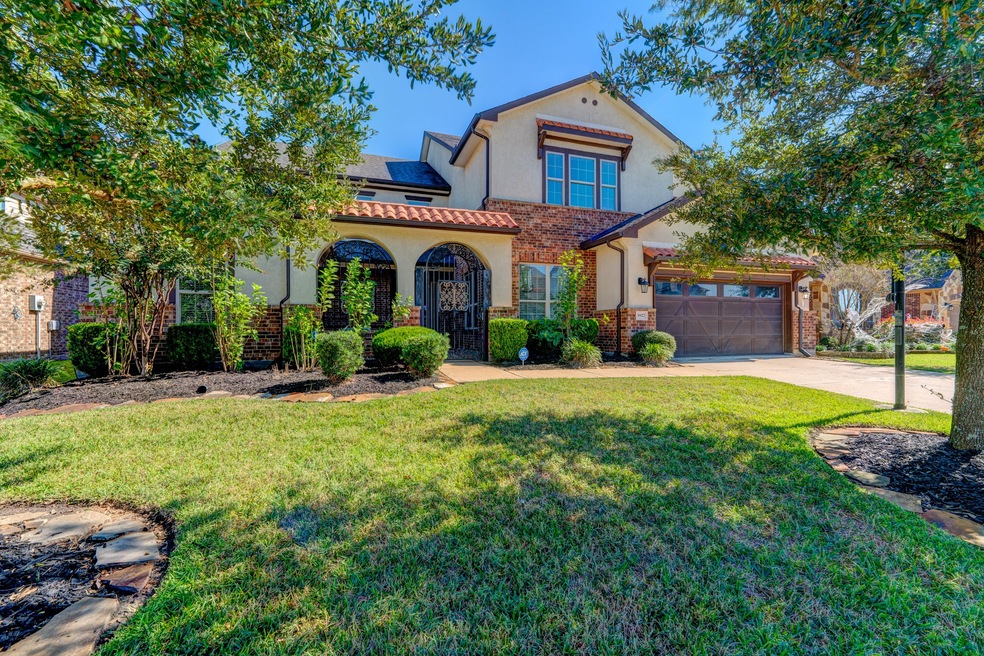 3927 Banks Landing Ct, Fulshear, TX 77441 - photo 1