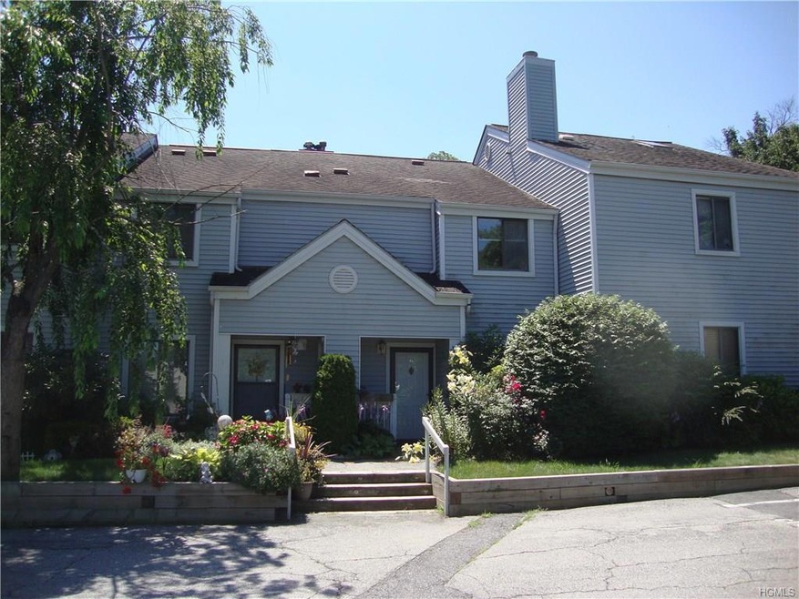 2 Country Place, Mohegan Lake, NY 10547 - photo 1